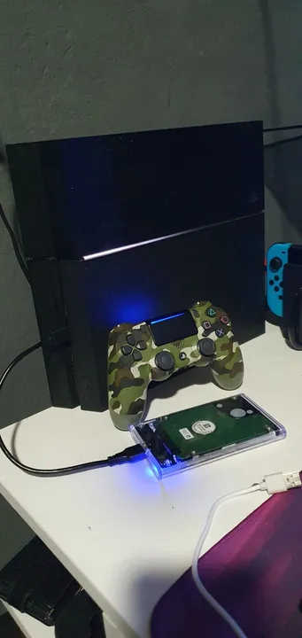 Vendo/Troco Ps4 desbloqueado/Destravado.