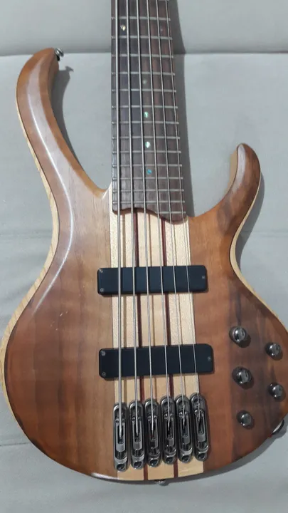 Baixo Ibanez BTB 676 - Excelente Estado