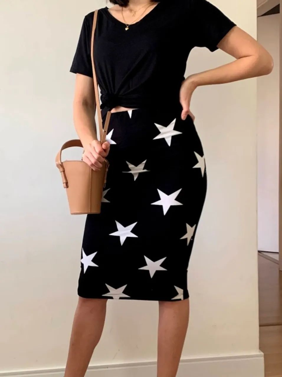 Saia preta midi estrela FYI 