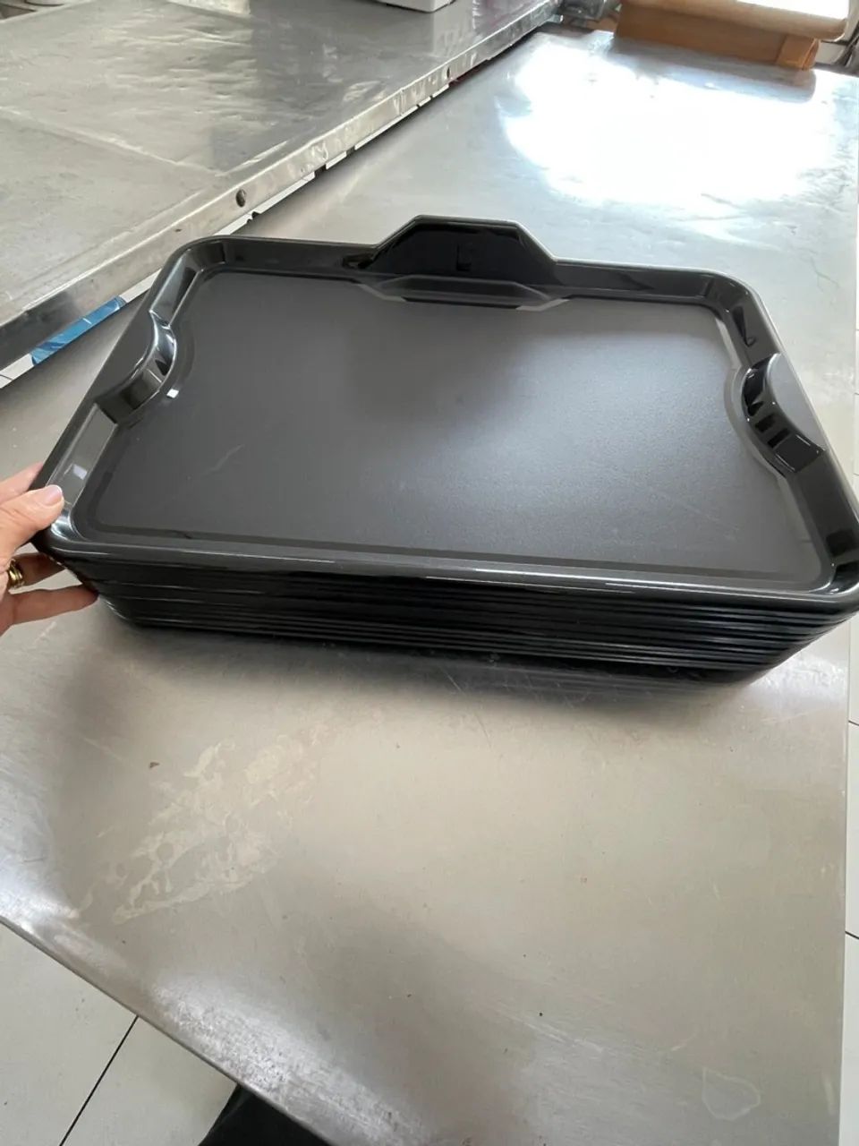 Bandeja para restaurante com suporte para celular - 150 peças 
