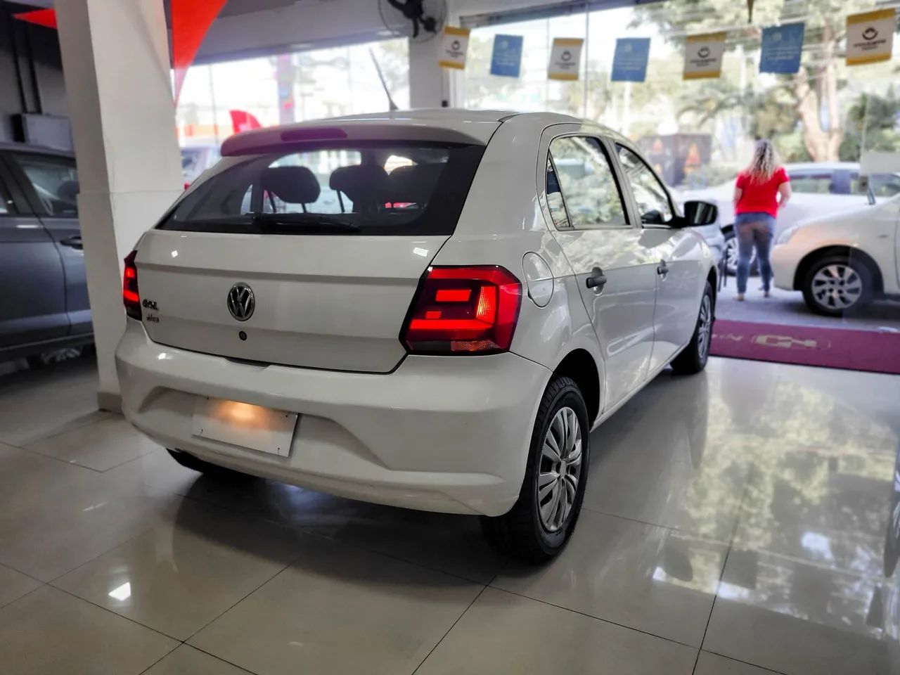Volkswagen gol 1.0 novo financio - Foto 5