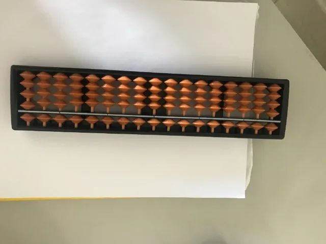 Ábaco Soroban Com 17 Colunas Hastes 26cm Plástico - Foto 3
