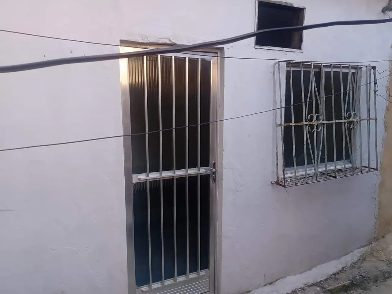 VENDE-SE 2 KITNETS EM CAXIAS