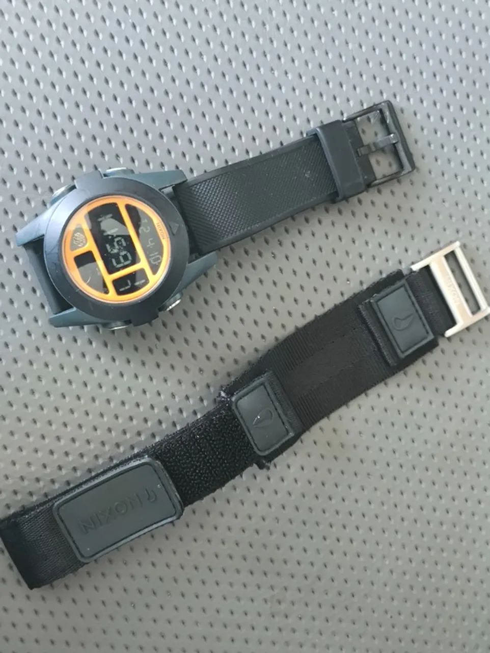 Relógio Nixon Baja - Pulseira Velcro - Bussola e Lanterna - Foto 2