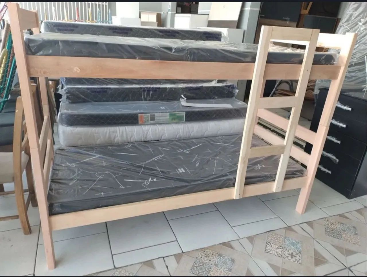 Cama Beliche novos Madeira Maciça com 2 Colchões NOVOS 