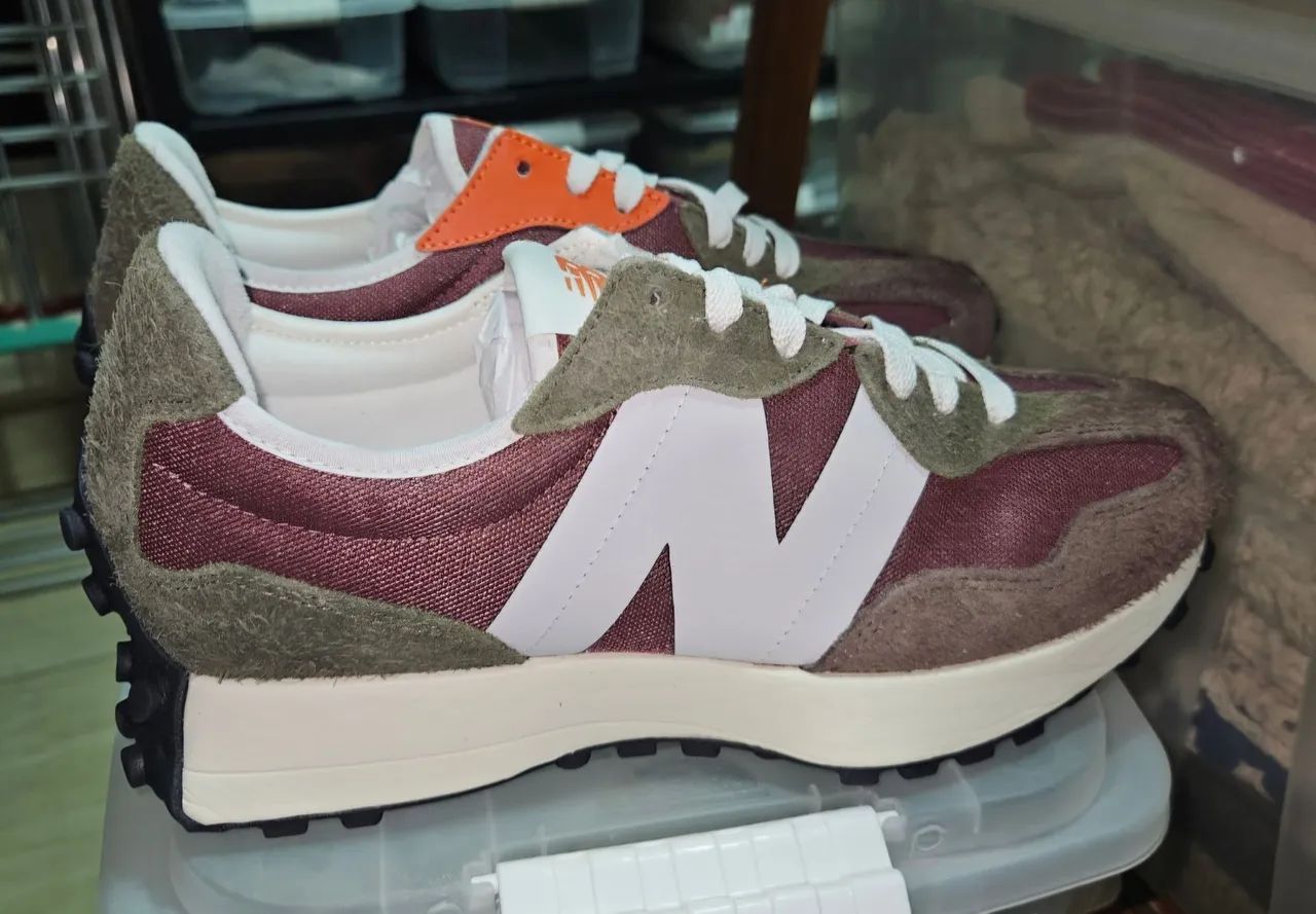 Tênis New Balance 327V1 - Bordô - N° 41 - Foto 2