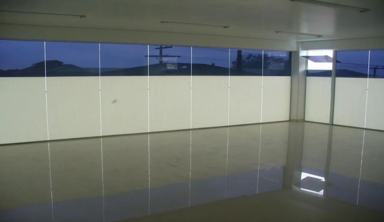 Alugo sala comercial na rua Tuiuti  - Foto 2