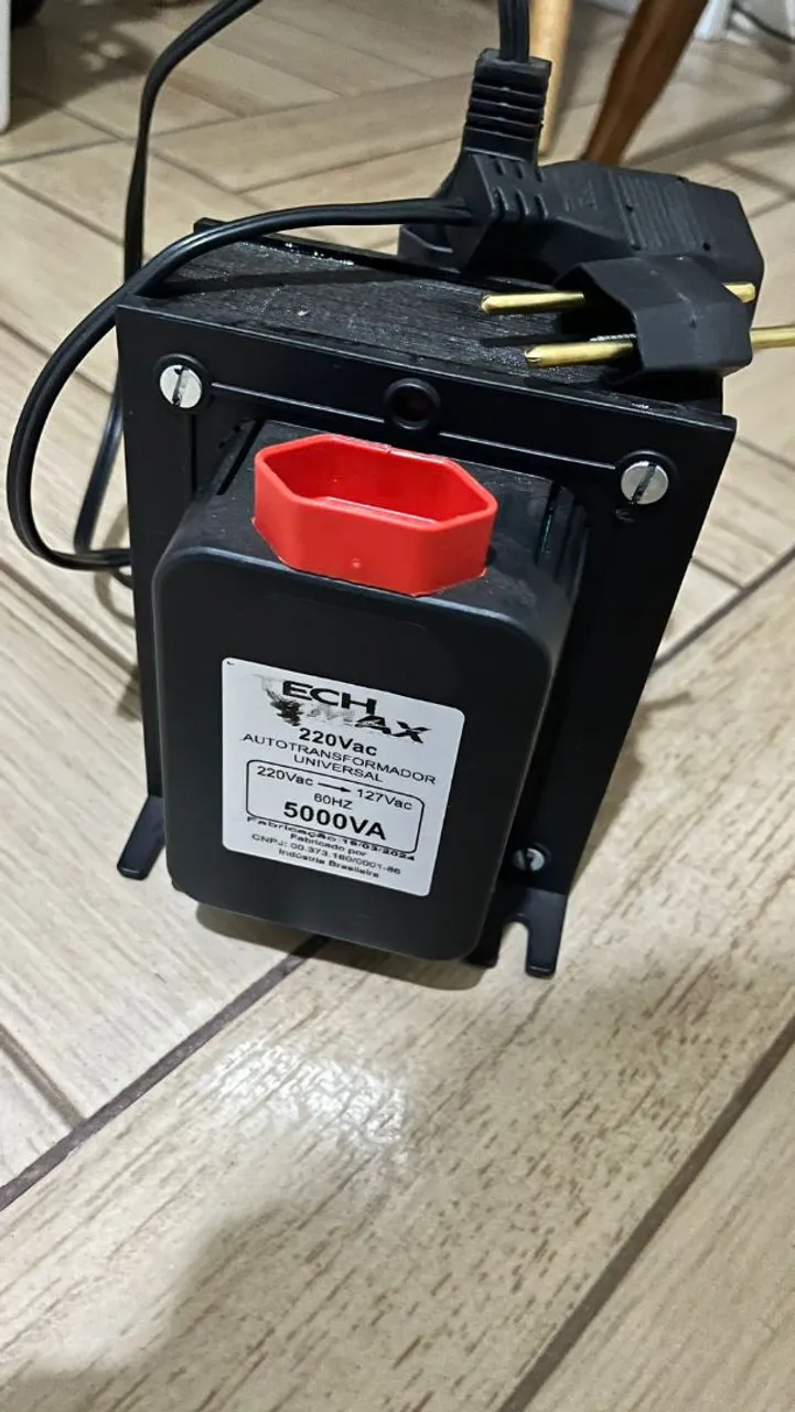 Transformador de Voltagem Universal 5000VA