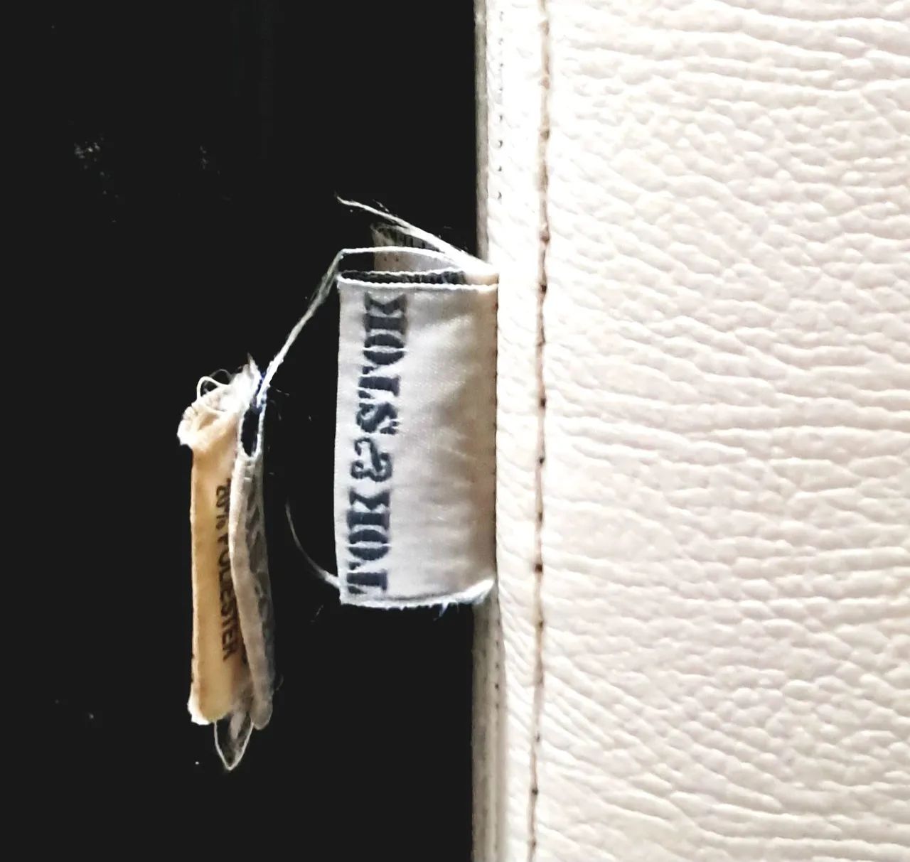 Puff Quadrado Branco TOK e STOK  - Foto 2