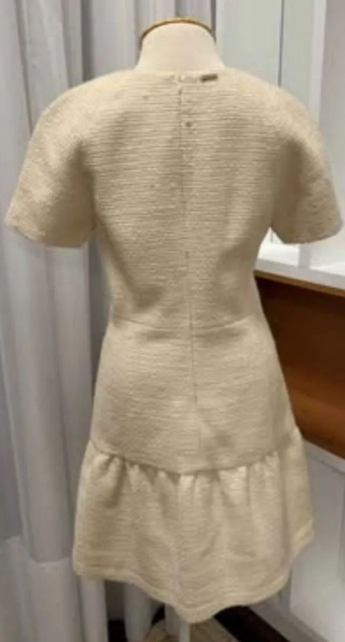 Vestido bege vintage com babados - Foto 2