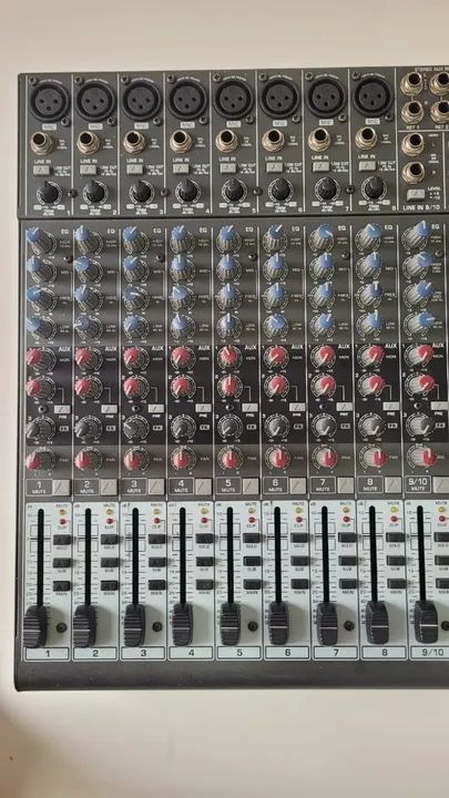 Behringer Xenyx 2222 FX - Foto 2