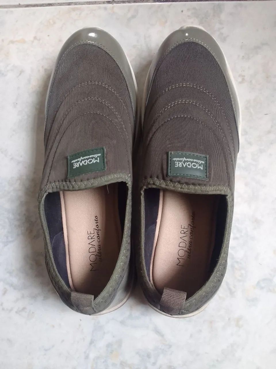 Tênis slip on verde