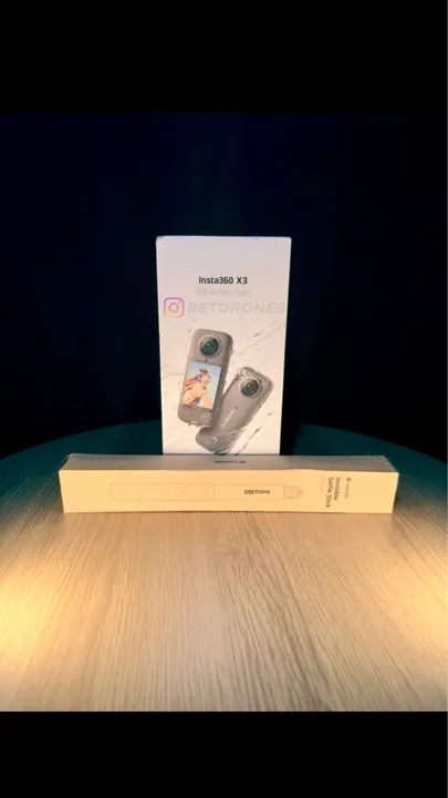 Insta360 X3 - Câmera de Ação 360°