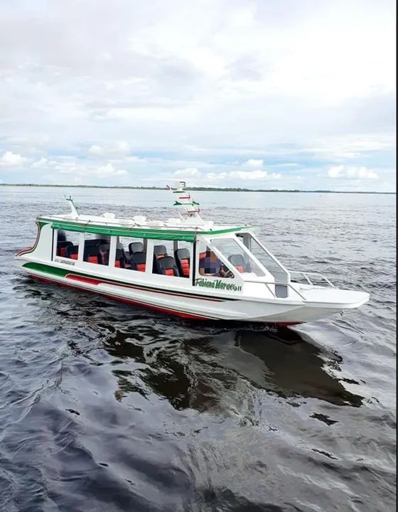 Lancha para até 18 pessoas - Foto 3