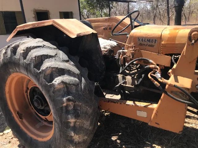 Trator Valmet 85ID com lâmina e roçadeira. - Foto 4