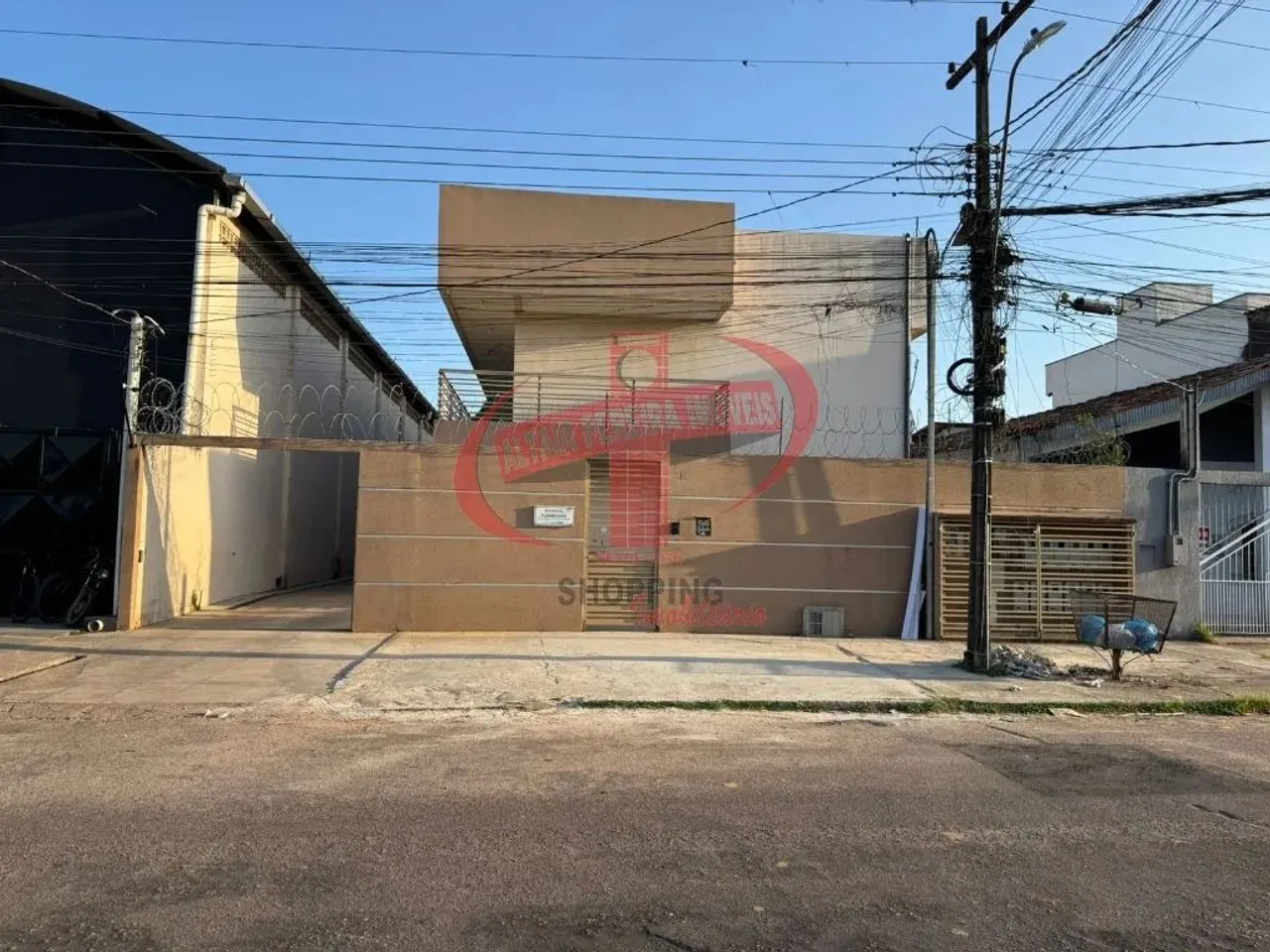 APARTAMENTO COM 02 (DOIS) QUARTOS DISPONÍVEL NO BAIRRO PACOVAL