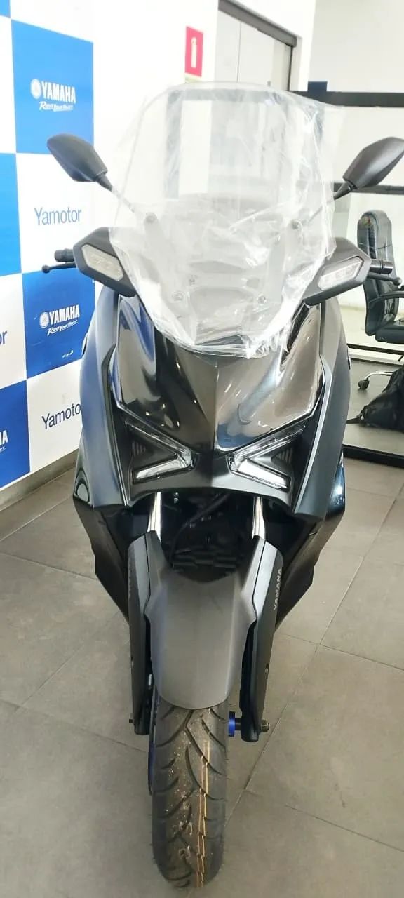 XMAX 300 CONNECTED ABS 2026 - Foto 3