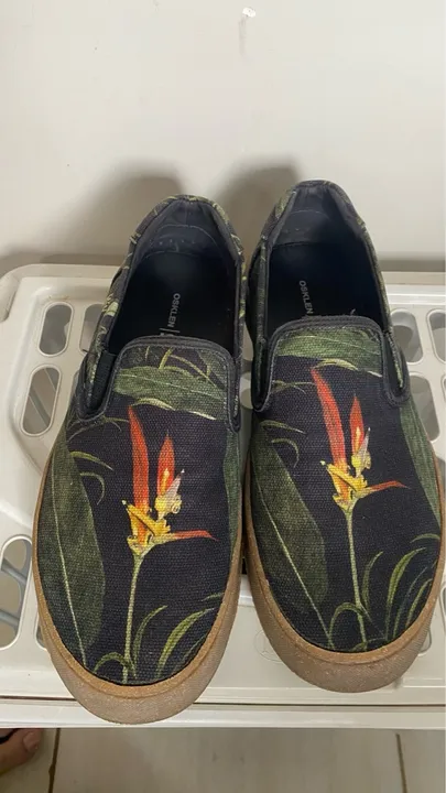 Tênis Slip On Floral Osklen