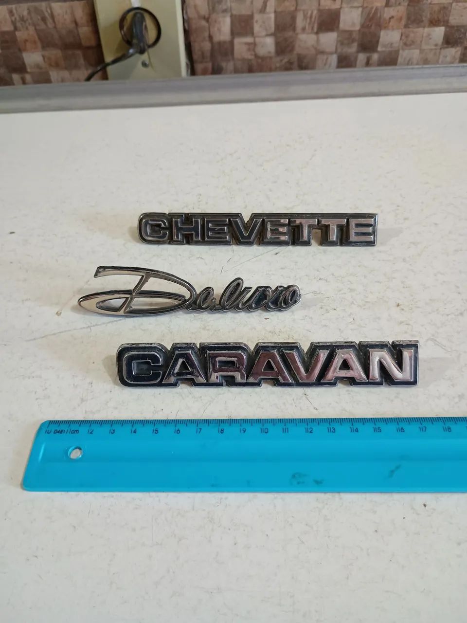 Emblemas Chevrolet Delux Caravan