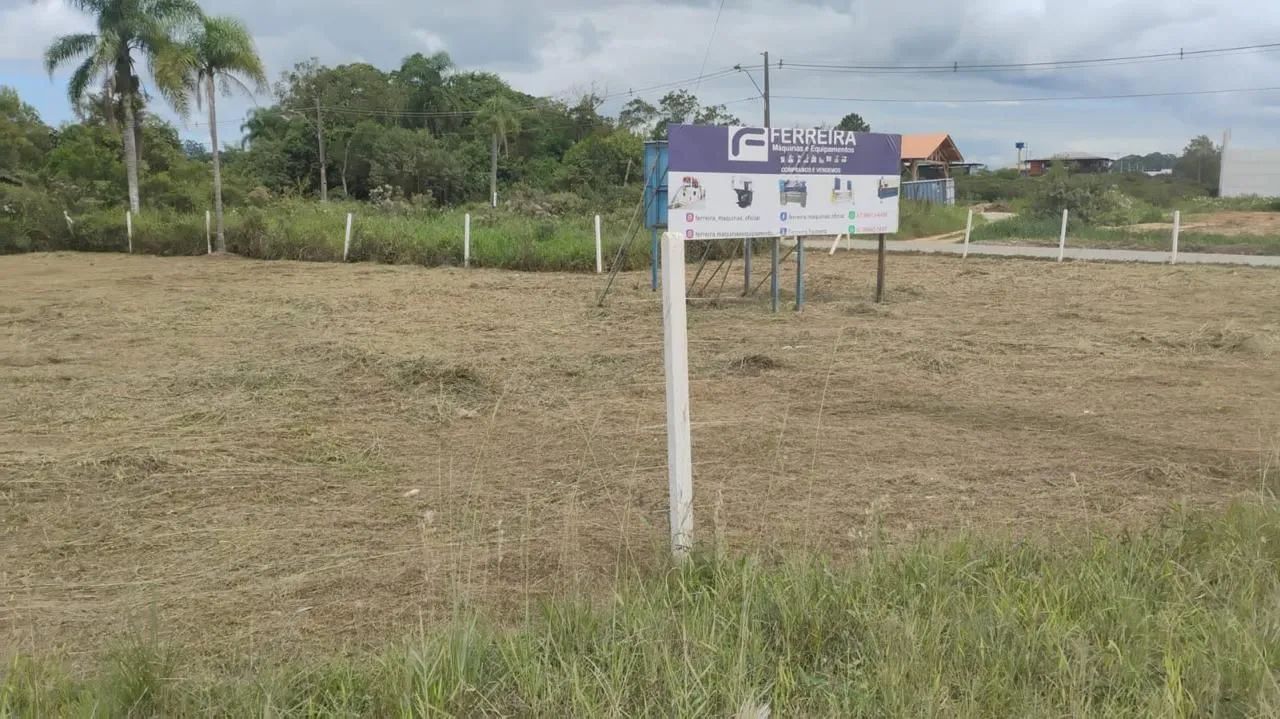 Terreno em Araquari 1.652 M2 na beira da rodovia - terreno de esquina 