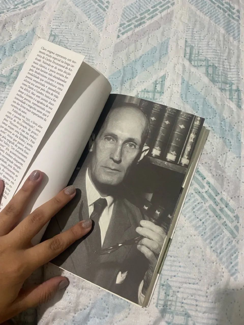 Livro Claro Enigma - Carlos Drummond de Andrade - Poesia - Foto 4