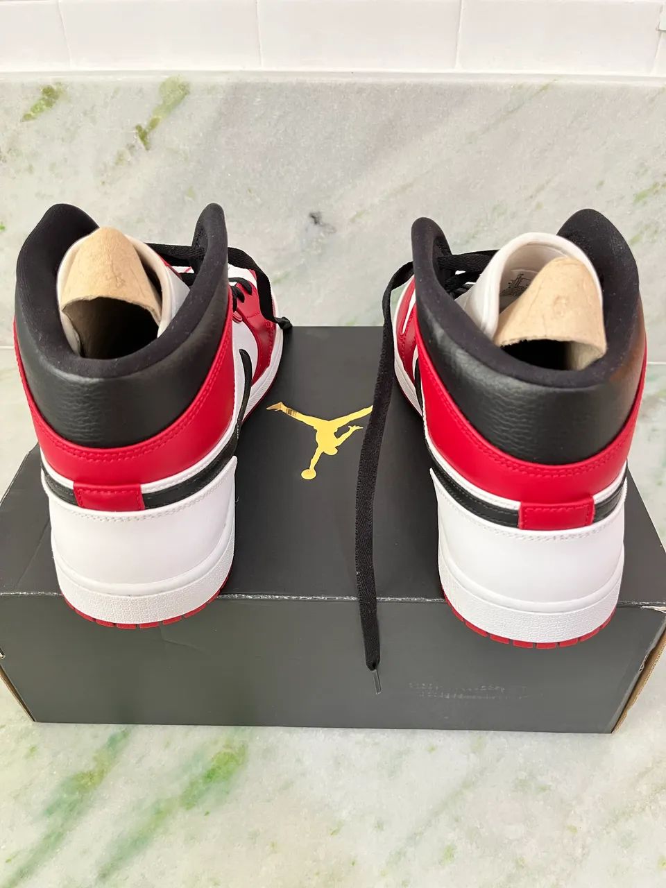 Air Jordan 1 Mid Chicago White Heel - Foto 5