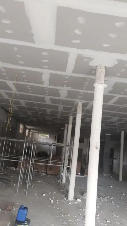 Serviço de gesso em geral.