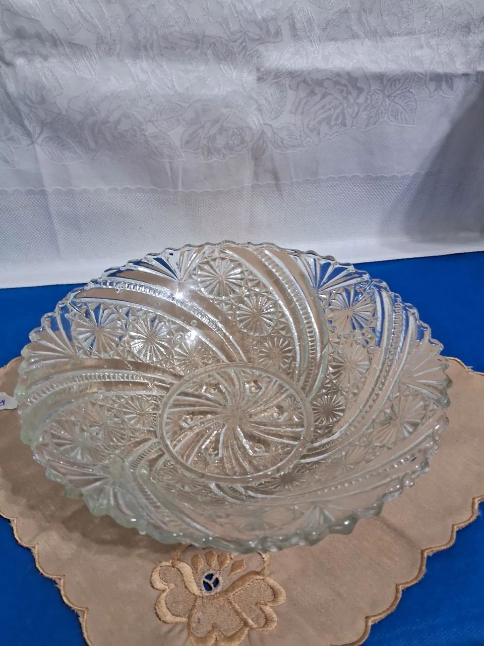 Fruteira baixa de Vidro Prensado - Peça Vintage Decorativa - Foto 2