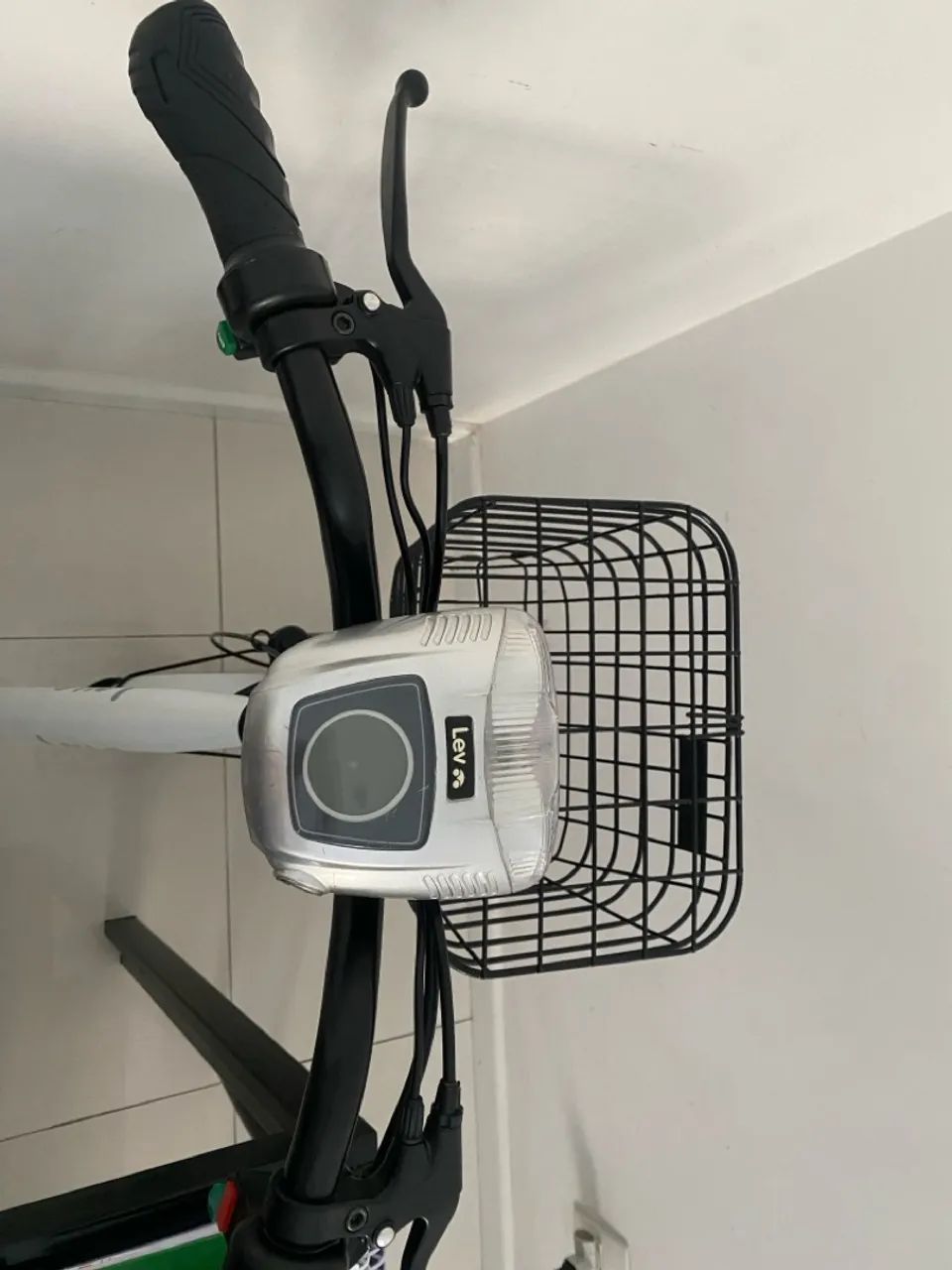 Bicicleta Elétrica LEV E-Bike Branca- nova! Sem marcas de uso!  - Foto 2