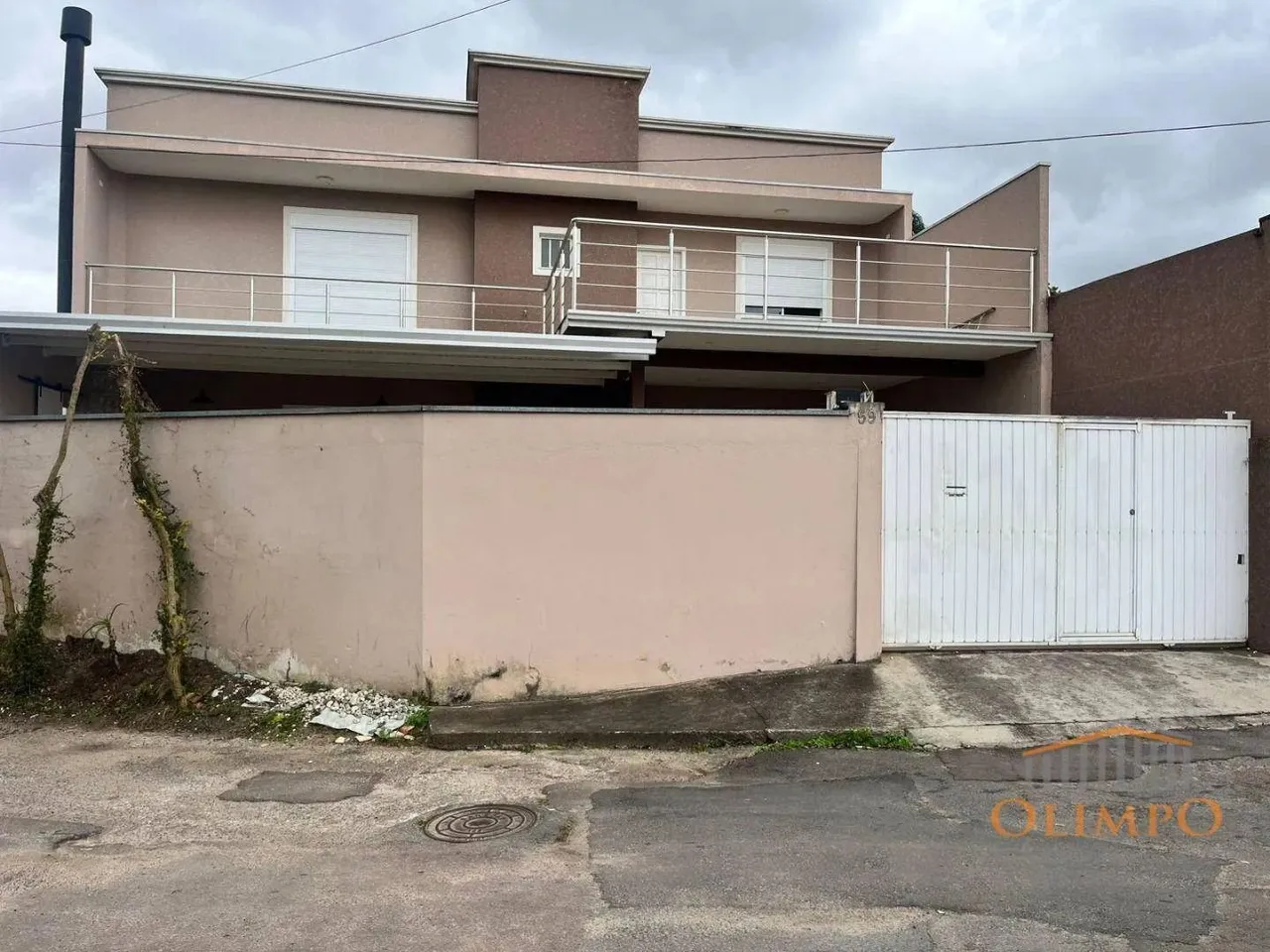 Sobrado para alugar, 220 m² por R$ 5.500,00/mês - Xaxim - Curitiba/PR