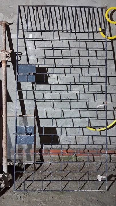 Porta de ferro para segurança residencial - Foto 4