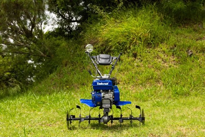 MOTOCULTIVADOR A GASOLINA TEKNA TK90R 212CC 7HP C/RODAS E ENXADAS  - Foto 5
