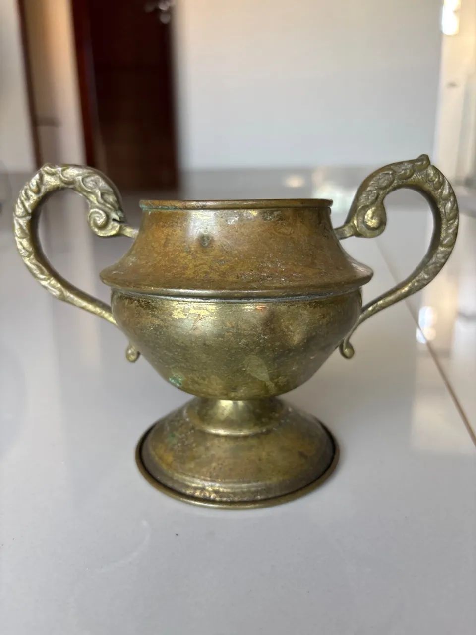 Vaso decorativo de metal  romano  - Foto 2