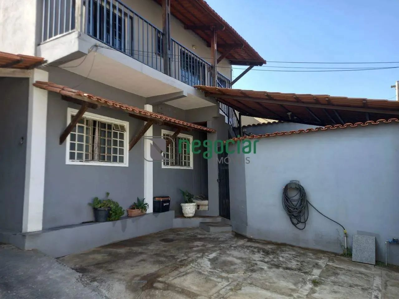 DUAS CASAS INDEPENDENTES EM UM LOTE - Foto 2