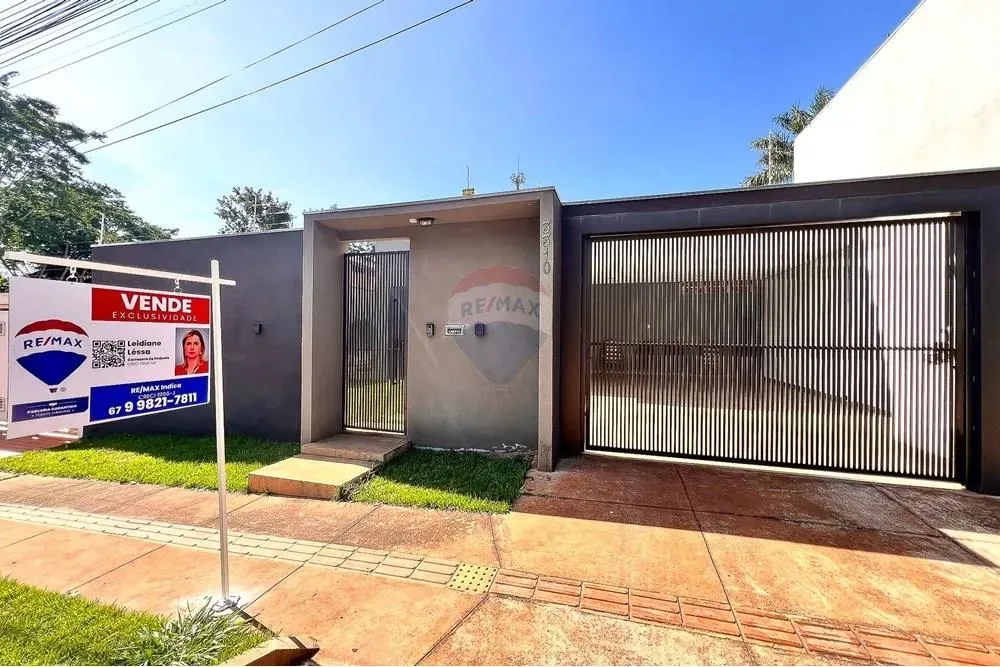 Casa à venda no próxima do centro de Dourados com energia solar, hidromassagem externa e e