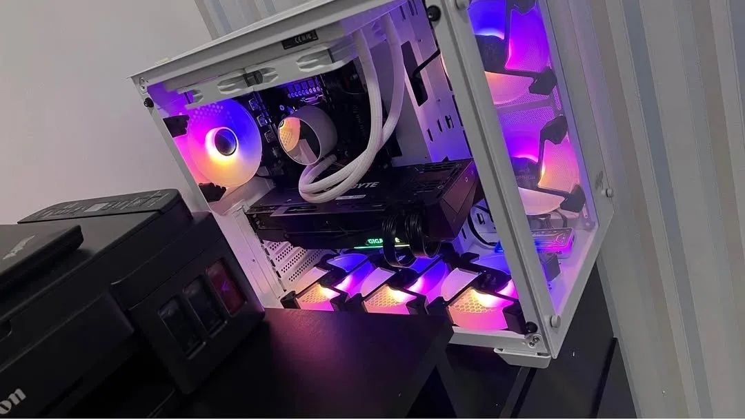 Placa de Vídeo Gigabyte GeForce RTX 3080 - Foto 3