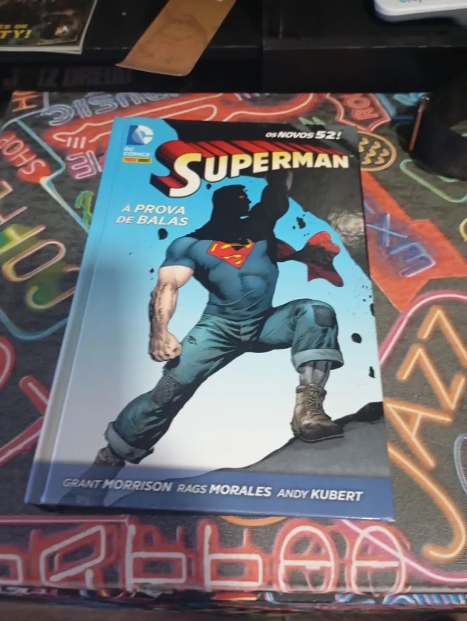 hq superman: a prova de balas (capa dura)