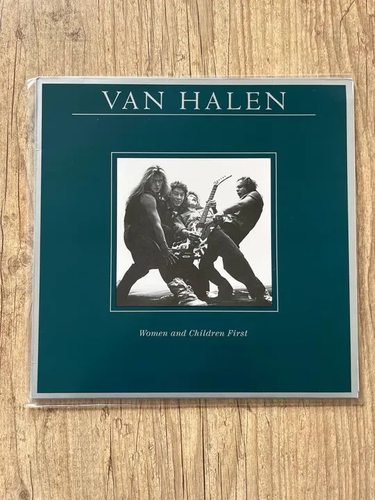 Disco de Vinil Van Halen - Women and Children First - Hobbies e
