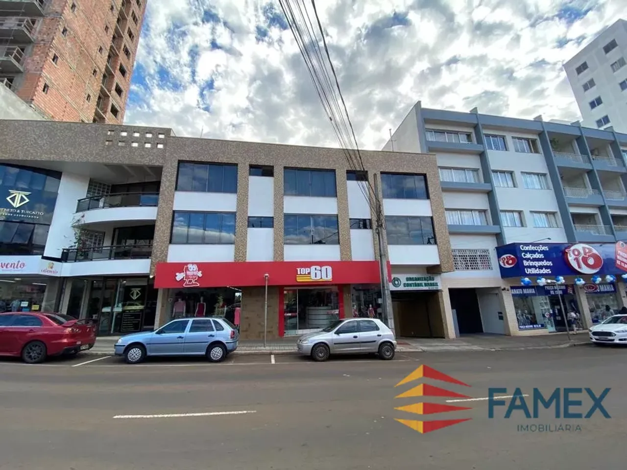 APARTAMENTO PARA LOCAÇÃO NO CENTRO COM 03 DORMITÓRIOS - AP971
