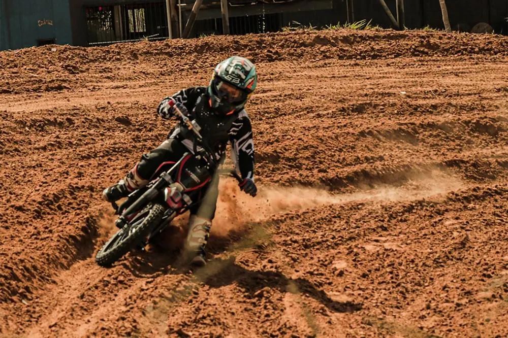 LAMINHA 100 MINI MOTO ARO 14X12 VERMELHA 2025/2025 - Foto 4
