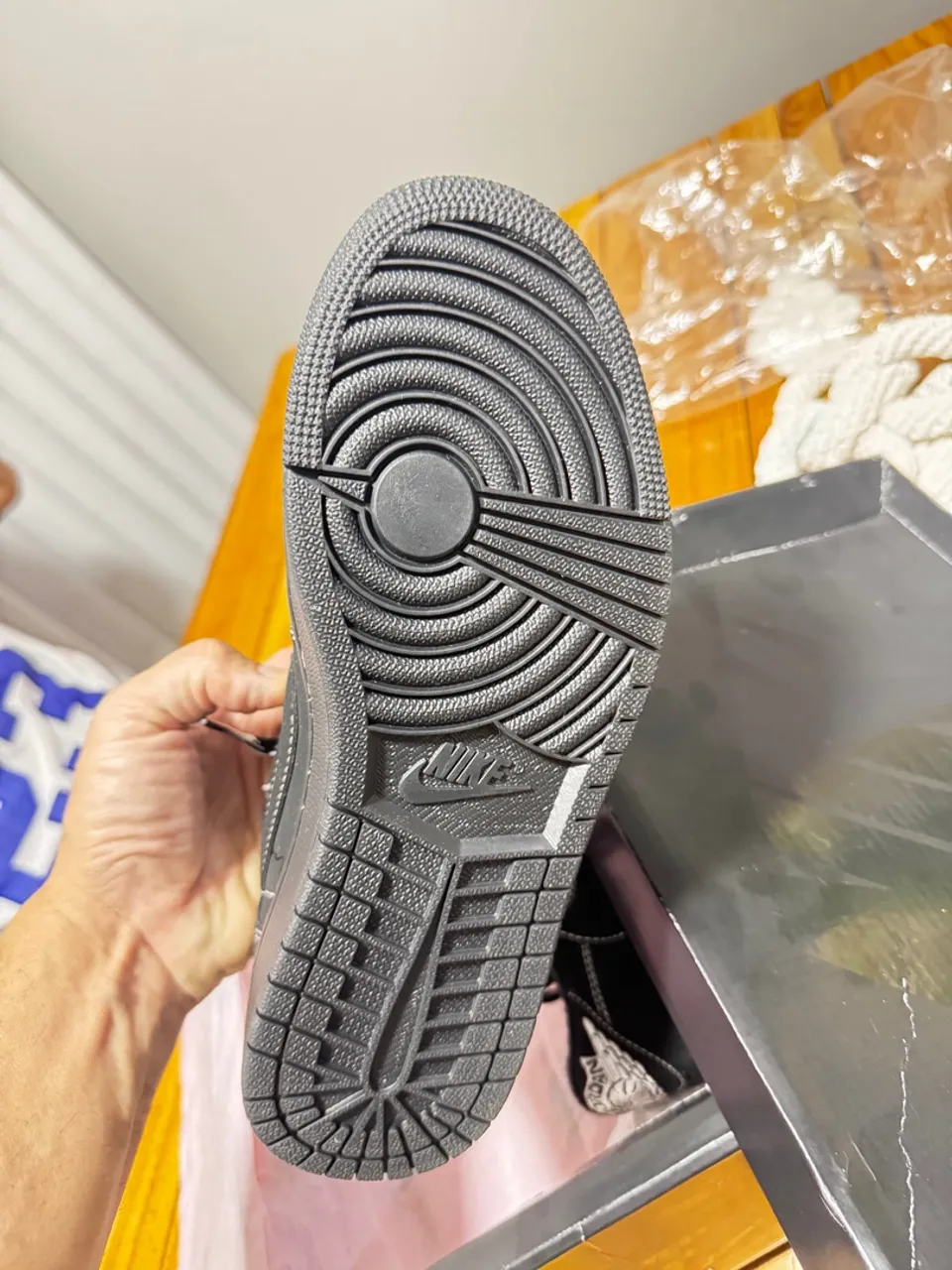 Tênis Jordan low travis scott black phantom
