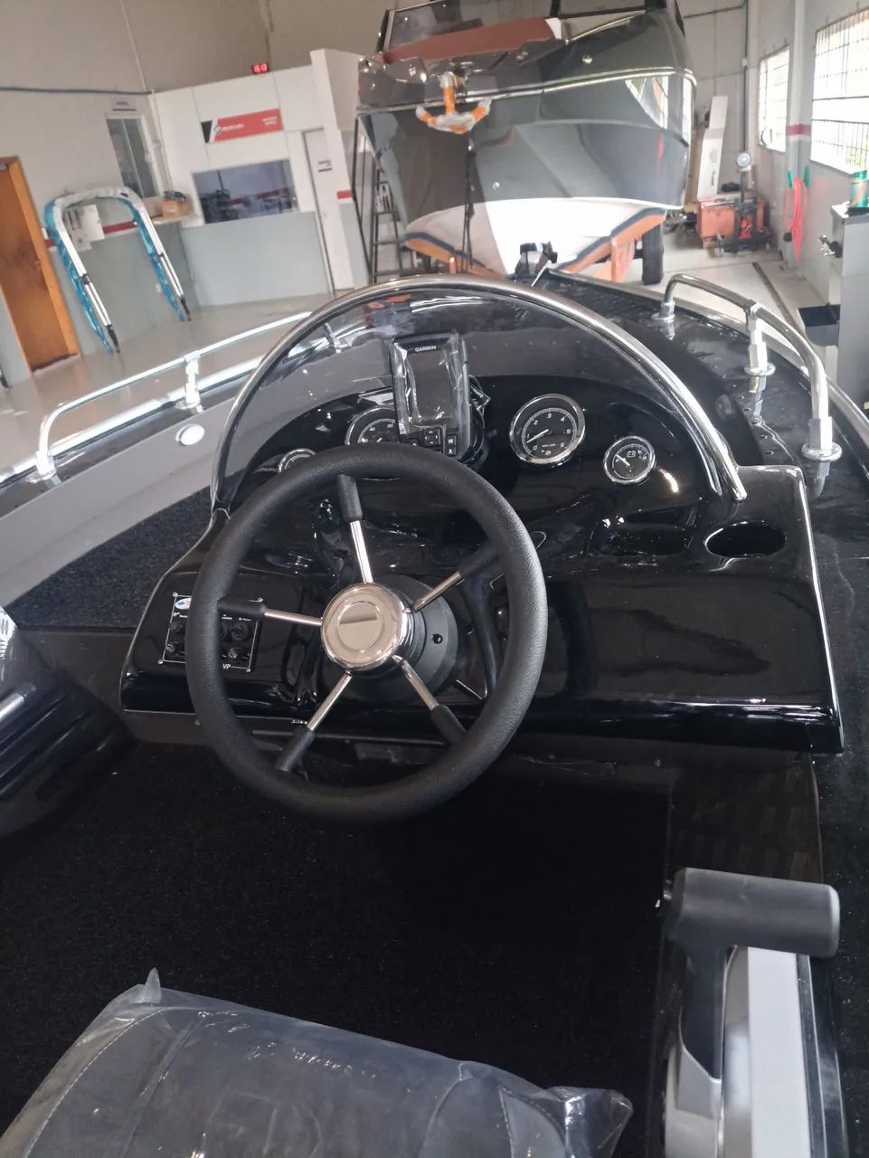 Lancha Apache 17+ motor 60hp Mercury  - Foto 9