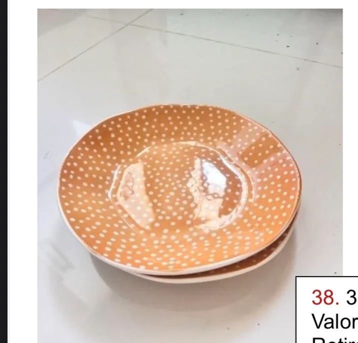 Pratos ( 3 pratos Laranjas) 