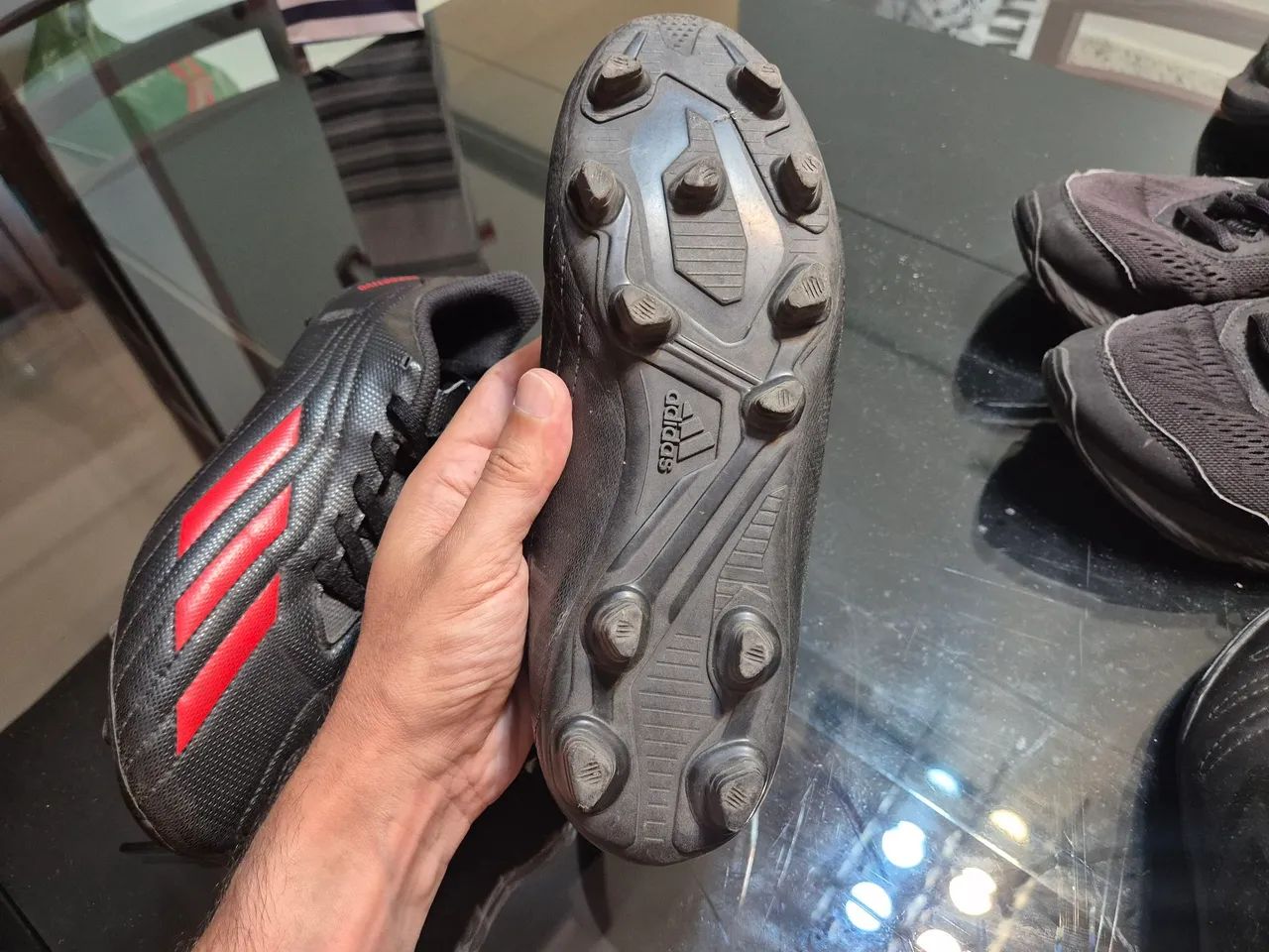 Chuteiras Adidas - Tamanho 37 - Novas - Foto 4