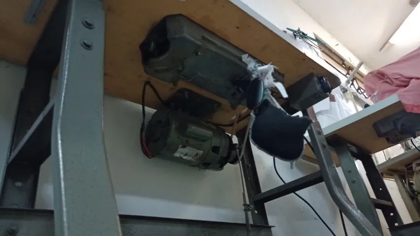 Máquina costura reta Singer industrial - Foto 2