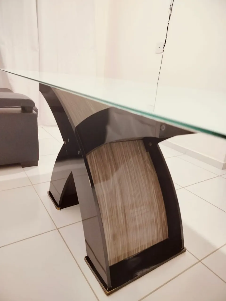 Mesa de Jantar em X com Tampo de Vidro Sem Cadeira