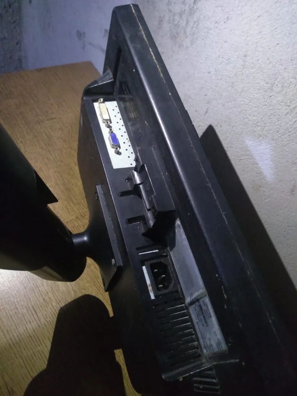 Monitor LCD 15.6 polegadas - Foto 4