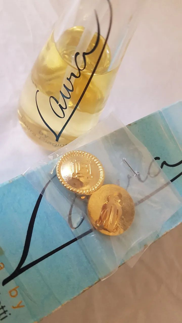 Laura Biagiotti Perfume e Brincos - Foto 5