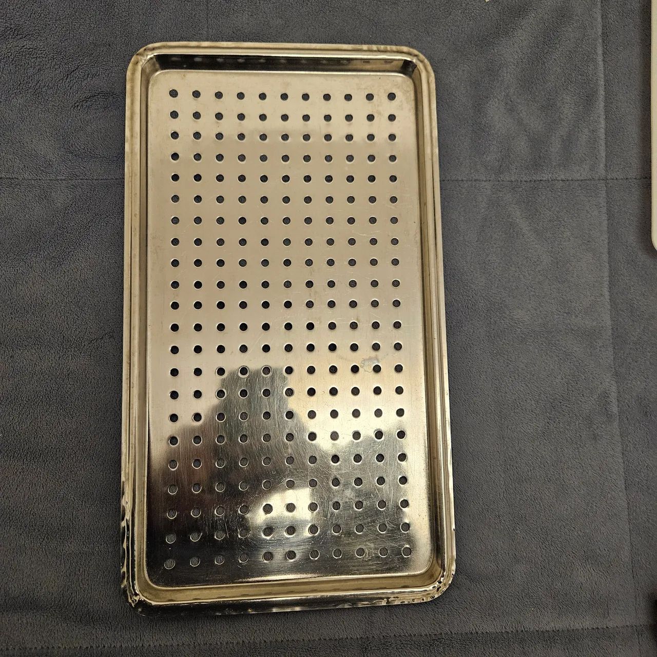 Bandeja para esterilização médica perfurada, 38x20x1,5cm