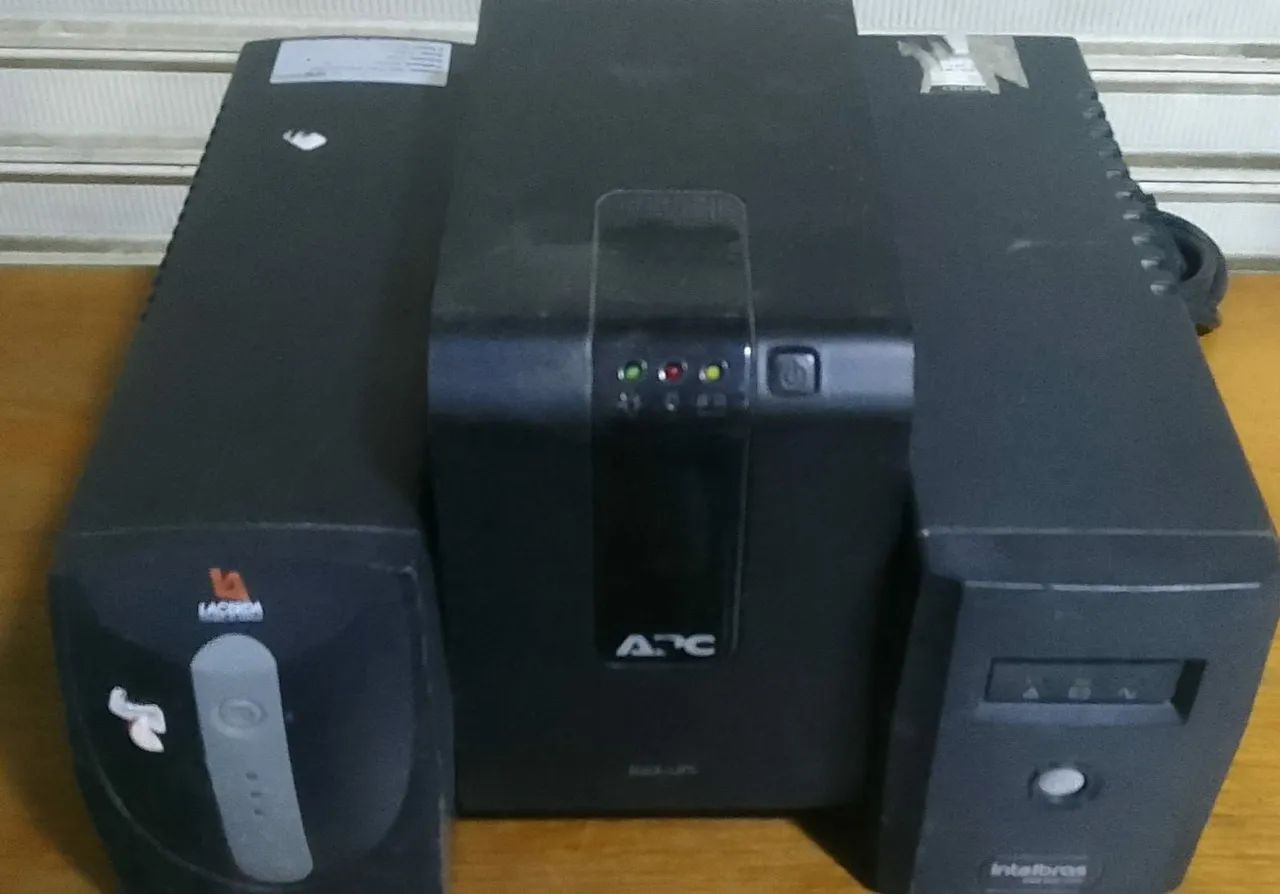 Lote 3 Nobreaks para PC - Lacraia, APC e Intelbras Defeitos